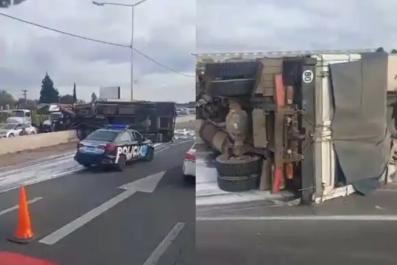 Tres heridos tras un importante choque de camión con vuelco en Circunvalación