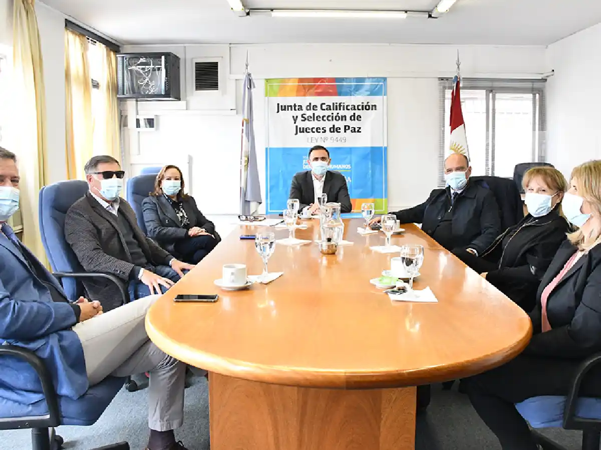 Los aspirantes a jueces de paz deben capacitarse en género    