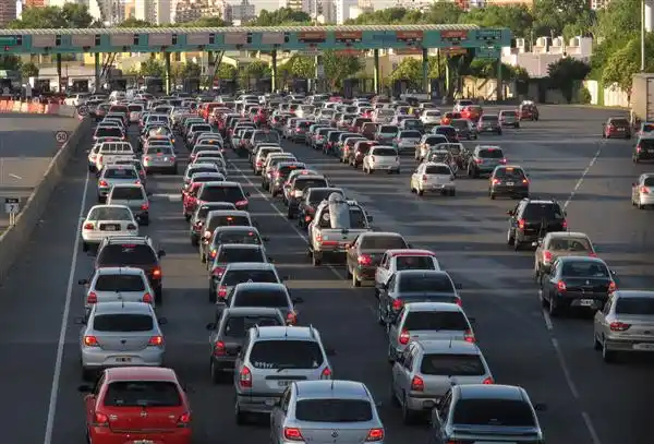 Quitarán el peaje de Dock Sud de la Autopista Buenos Aires- La Plata
