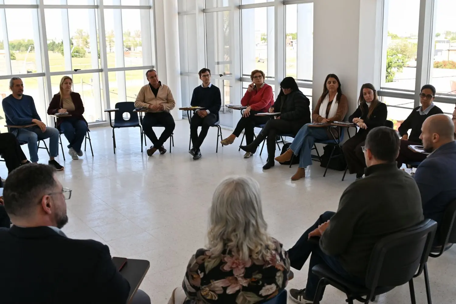 Reunión de concejales con funcionarios del área salud del gobierno de la Provincia