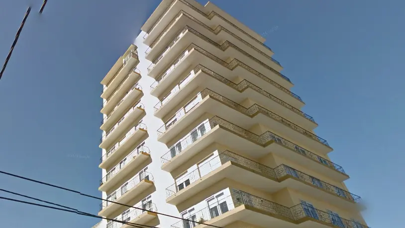 Insólito: violentaron una puerta y robaron en el piso 11 de un edificio céntrico