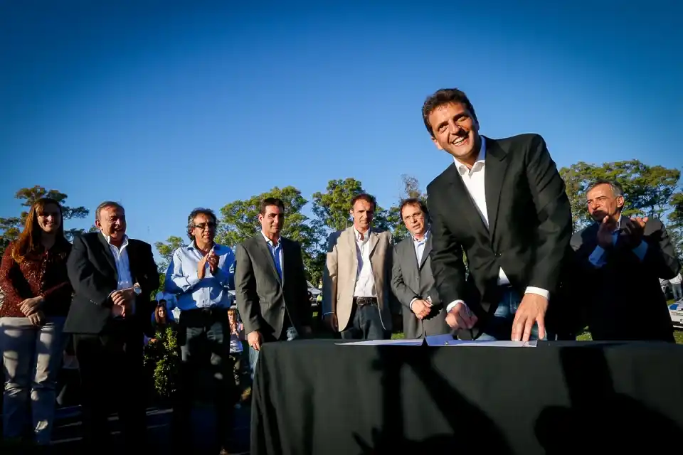 Massa e intendentes aliados firmaron un convenio para combatir la inseguridad