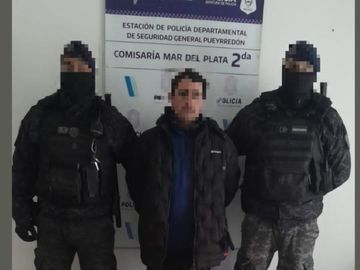 Un joven fue interceptado en pleno centro con una moto robada y cocaína