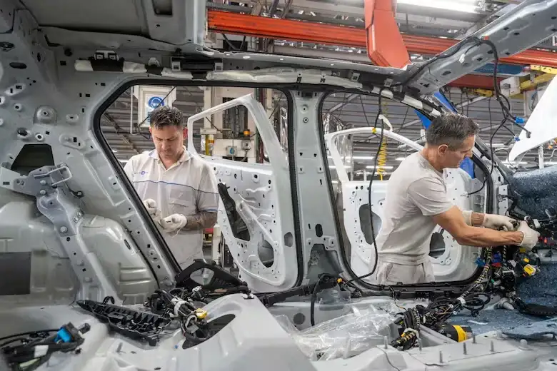 Stellantis frenó la producción en sus planta - 4