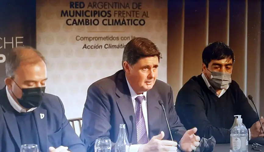 Miguel Gargaglione en asamblea de intendentes frente al cambio climático
