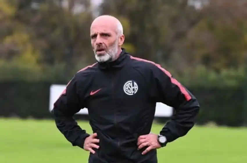 Tras la derrota ante Racing, Monarriz dejó de ser el DT de San Lorenzo