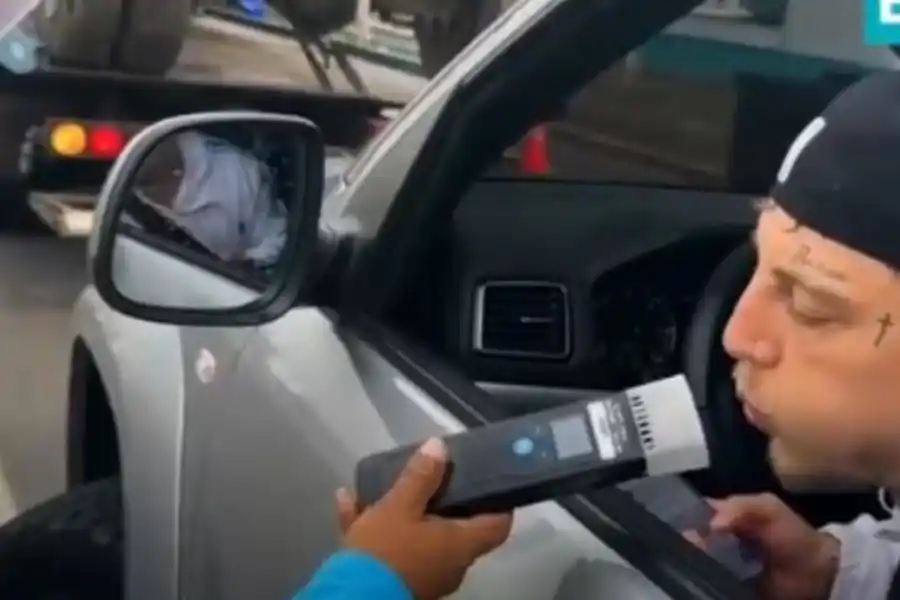 El Polaco fue sometido a un test de alcoholemia en la autopista Buenos Aires-La Plata: mirá su inesperada reacción