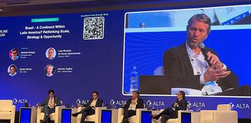 La aviación de Brasil se recupera, pero enfrenta "muchos desafíos", dicen los CEOS de LATAM Brasil y GOL