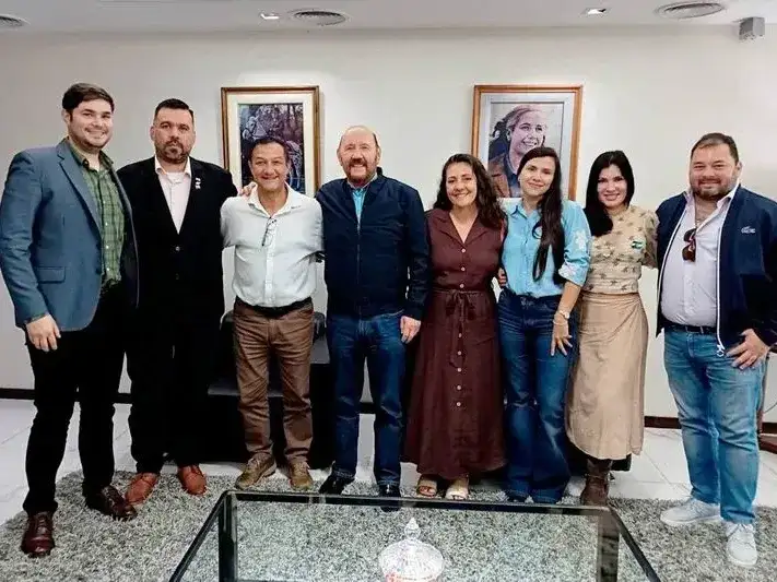 Insfrán recibió a las nuevas autoridades del 
Colegio Público de Arquitectos de Formosa
