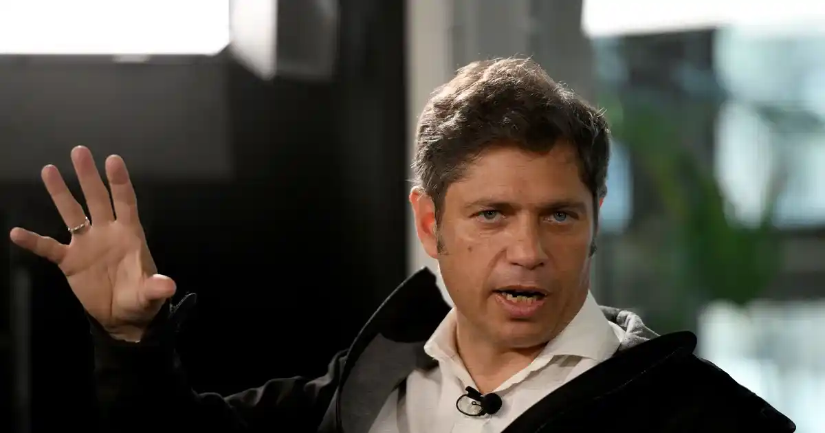 Kicillof celebró el acuerdo de unidad tras el Congreso del PJ y apuntó a Milei: "La motosierra, cada vez más despiadada"