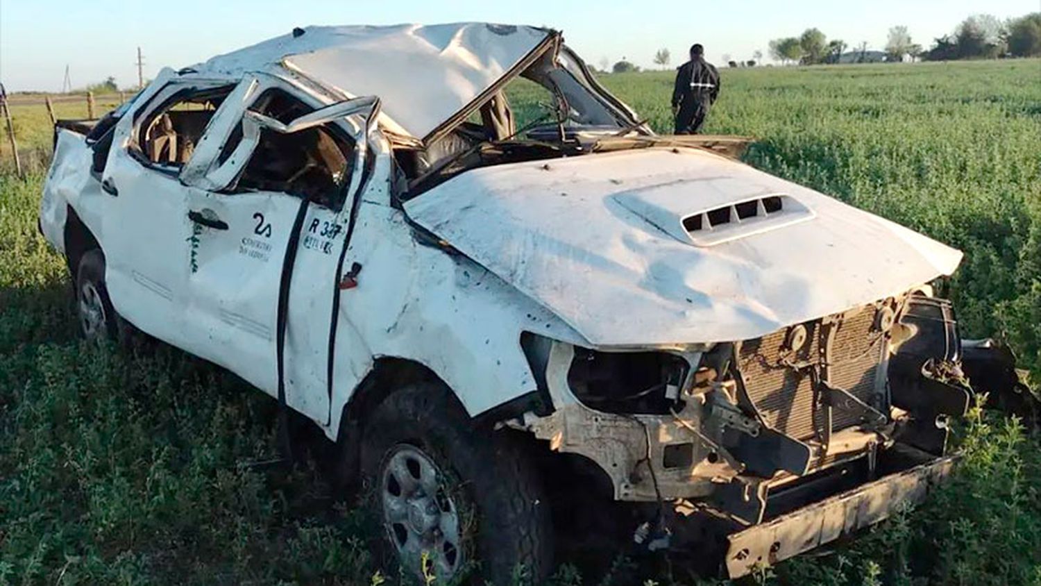 Conductor Gualeyo sufre un accidente en Mansilla