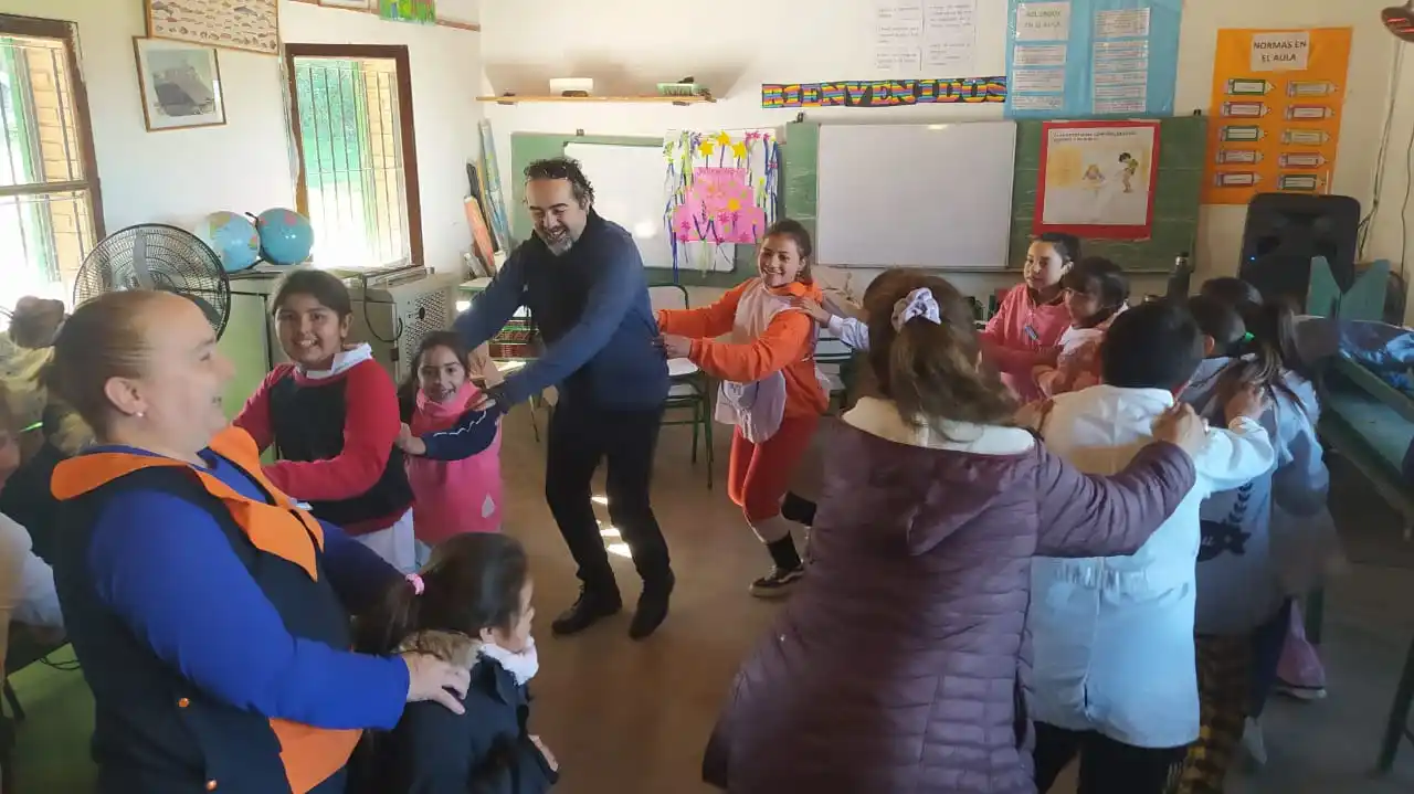 Ariel Vivas: la música, la docencia y un camino sembrado en la ruralidad