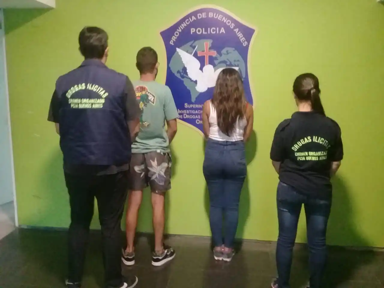 Pareja rosarina intentó ingresar a Mar del Plata con 240 micro dosis de LSD