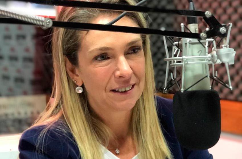 Schmuck: «Si los taxistas van al paro, habrá sanciones y no se discutirá la tarifa»