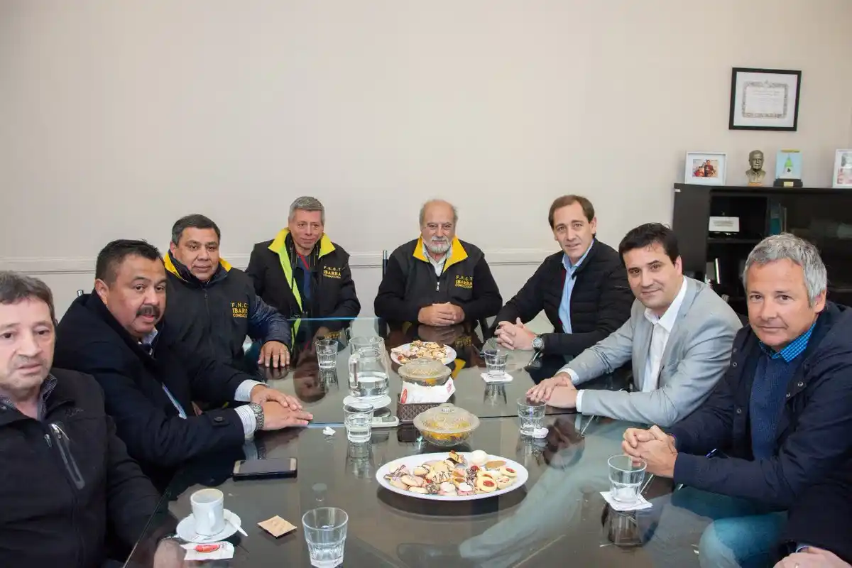 Cambiemos frenó legalización de Uber en Provincia, proyecto de uno de sus diputados