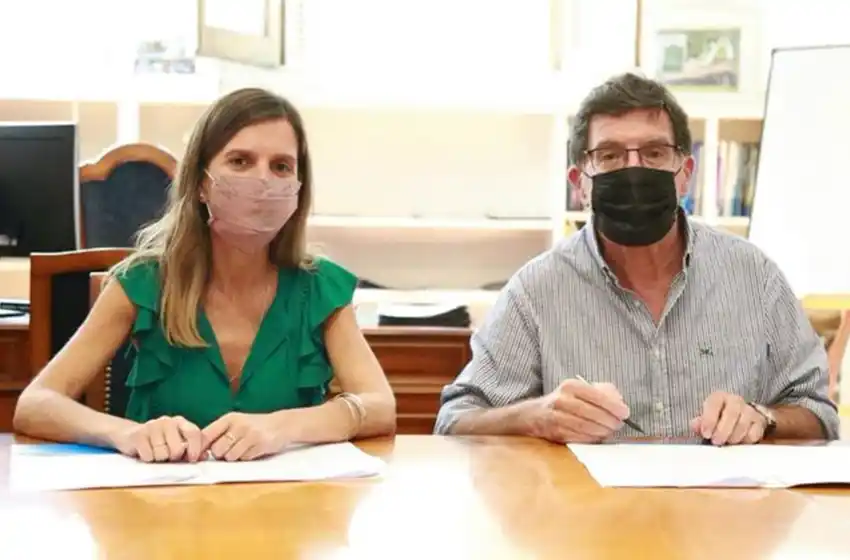 Raverta se reunió con funcionarios bonaerenses para acompañar el regreso a las aulas