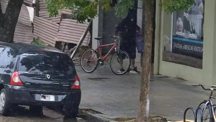 Recuperaron una bicicleta en barrio Alberdi, uno de los sectores más castigados por hechos de inseguridad en Rafaela.