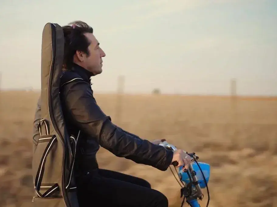 "Una Canción Para mi Tierra" se estrenará en Necochea con la presencia del protagonista y el director