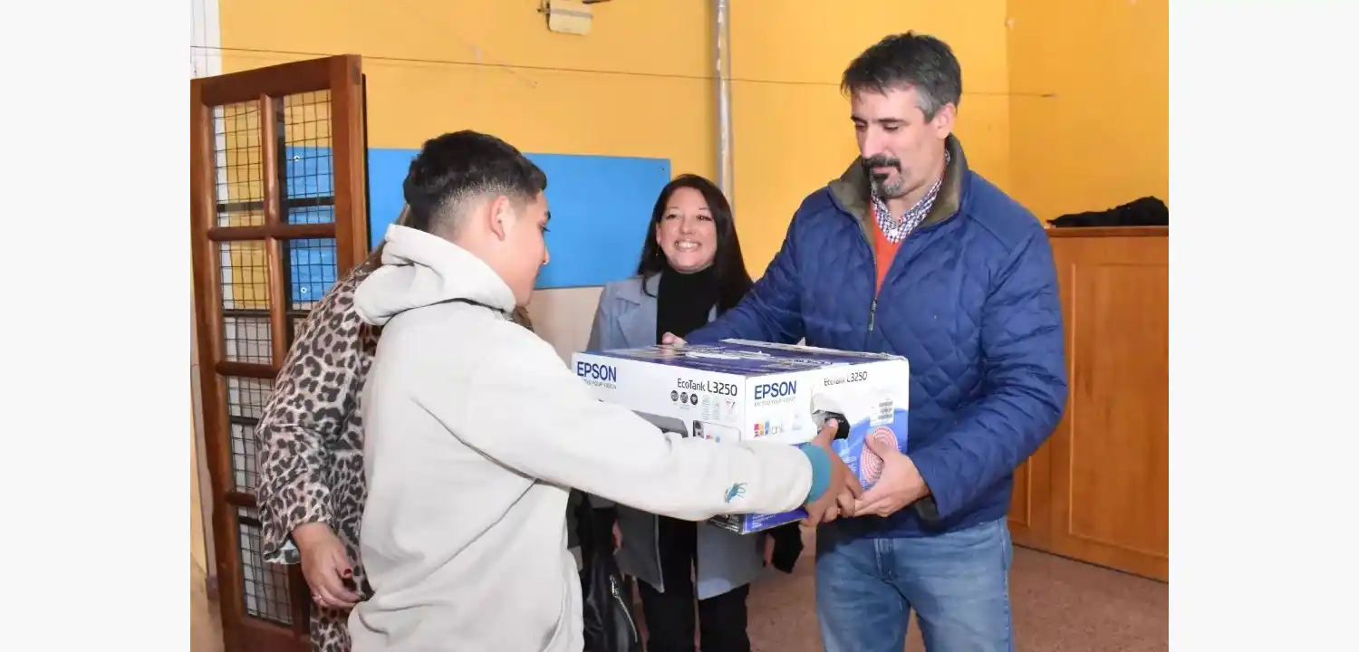 Según indicaron, este equipamiento permitirá facilitar el trabajo diario de los estudiantes.