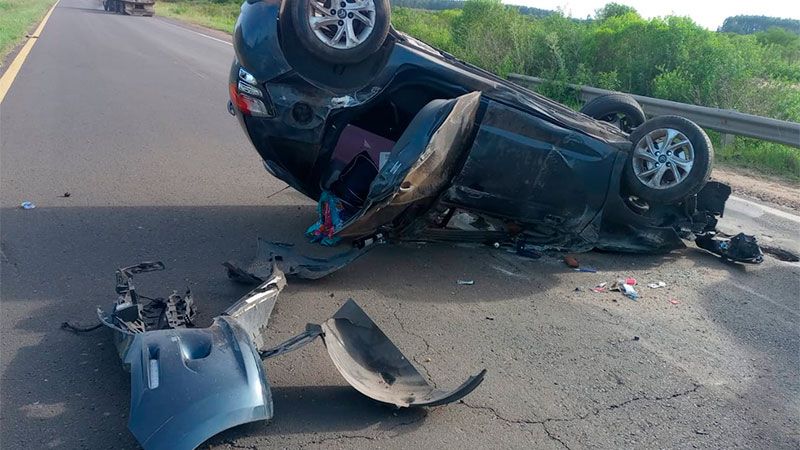 Tremendo vuelco en la Autovía 14: un hombre fue hospitalizado