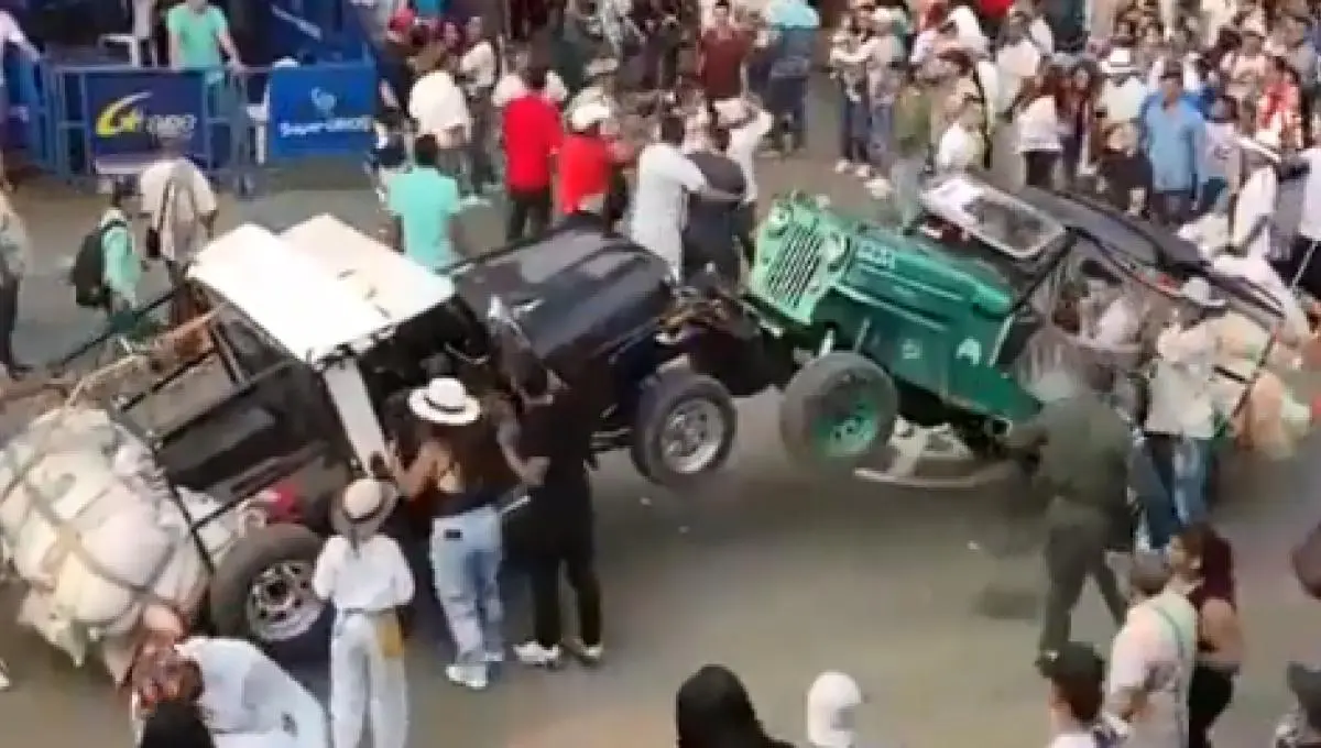 PUÑETAZOS, PATADAS Y CHOQUES ENTRE CARROS, así terminaron las fiestas de Calima del Darién (+ video)