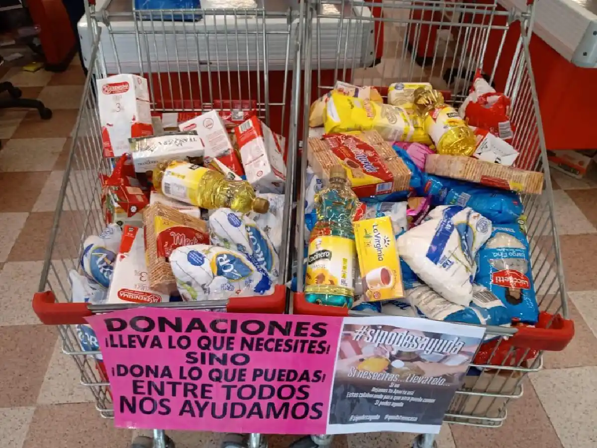 El donante anónimo que llena changuitos en los súper, para los que más lo necesitan