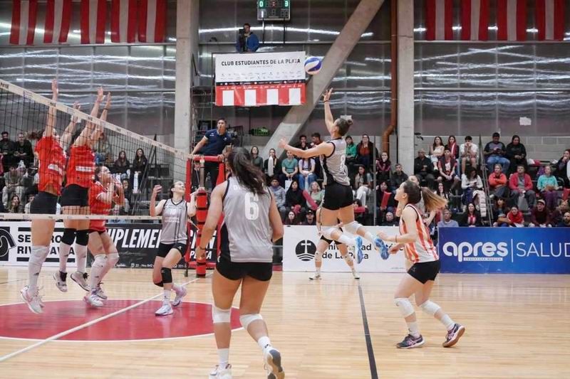 Estudiantes igualó la serie 
de cuartos ante River