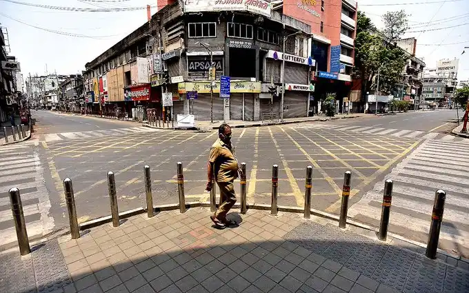 Más restricciones en el mundo para limitar a las nuevas cepas