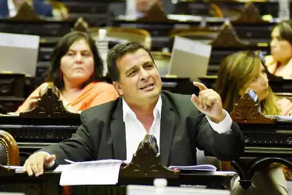 Casaretto presentó un proyecto de ley para prorrogar las obligaciones tributarias para MiPymes