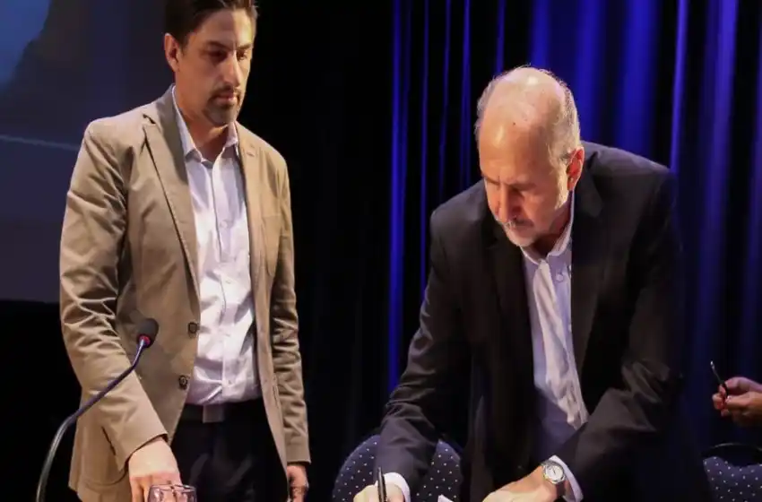 Perotti dijo que la vuelta a clases presenciales «es una decisión tomada»