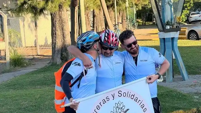 Desde Castelar hasta Gualeguay, "Pedaleando por la vida" una bicicleteada por la concientización  
del cáncer de Mama.