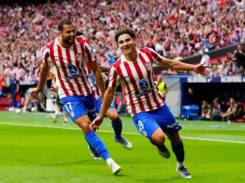 Con un doblete, Julián Álvarez fue la clave del Atlético para la goleada al Real en el derbi de Madrid