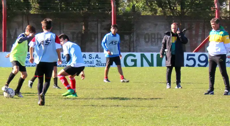 Aldosivi probó cerca de 300 chicos