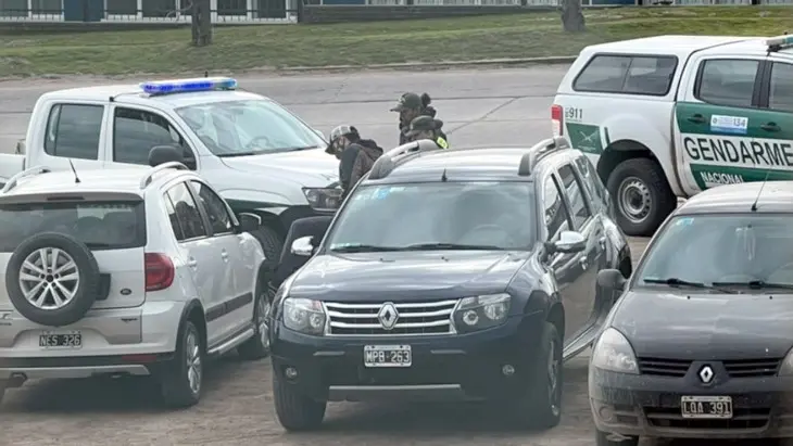 Por sorpresa. Aparecieron en acción gendarmes para atrapar al receptor de la mercadería