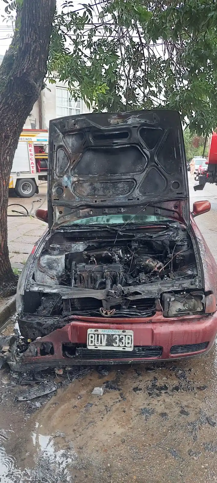 Dos incidentes de incendio de vehículos en menos de 24 horas