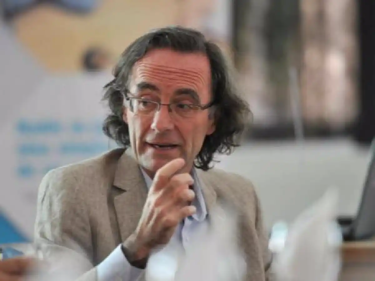 El ministro de Finanzas Osvaldo Giordano presentó el presupuesto provincial para 2018