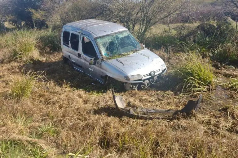 vuelco auto 2
