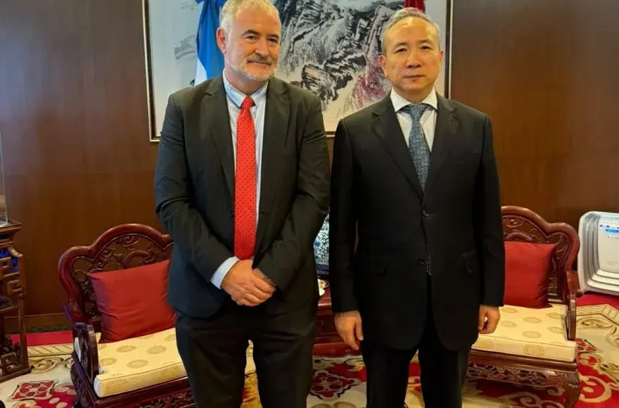 Poletti con el embajador Wang Wei en el mes de agosto de este año.