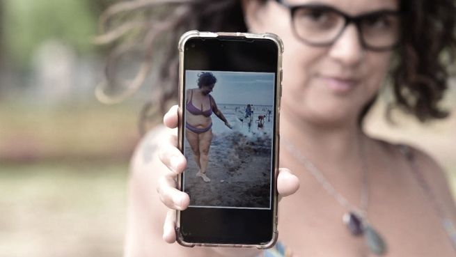 “Soltá la panza” el reto viral que desafía el mandato de “llegar espléndidas al verano”