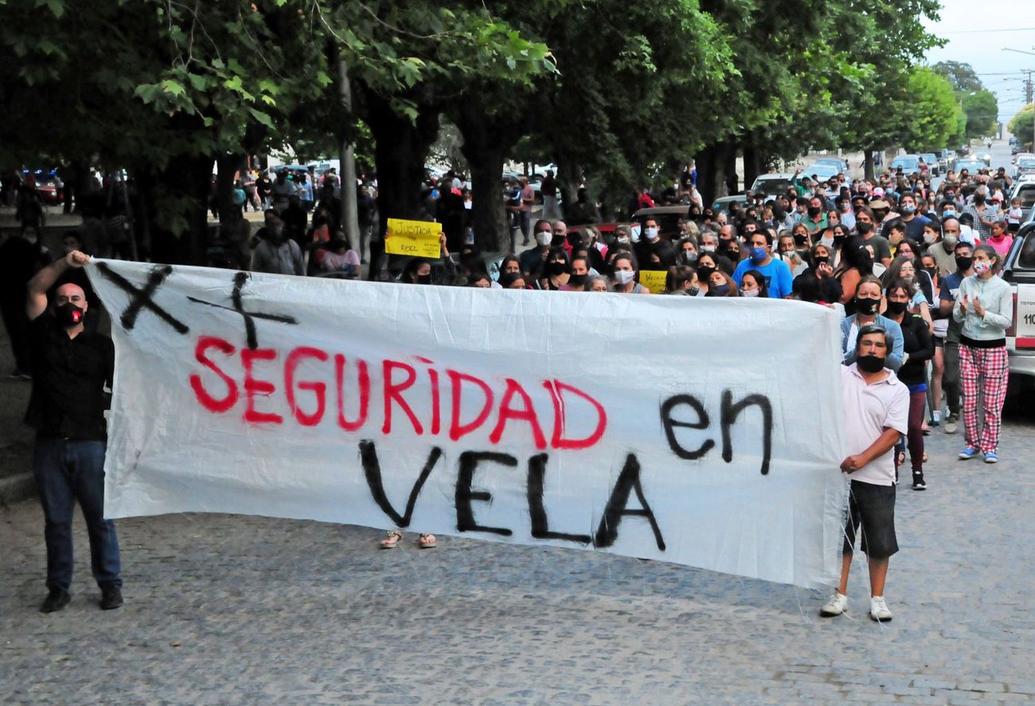 Tras la masiva movilización, la policía aprehendió a una persona por la ola de robos en María Ignacia