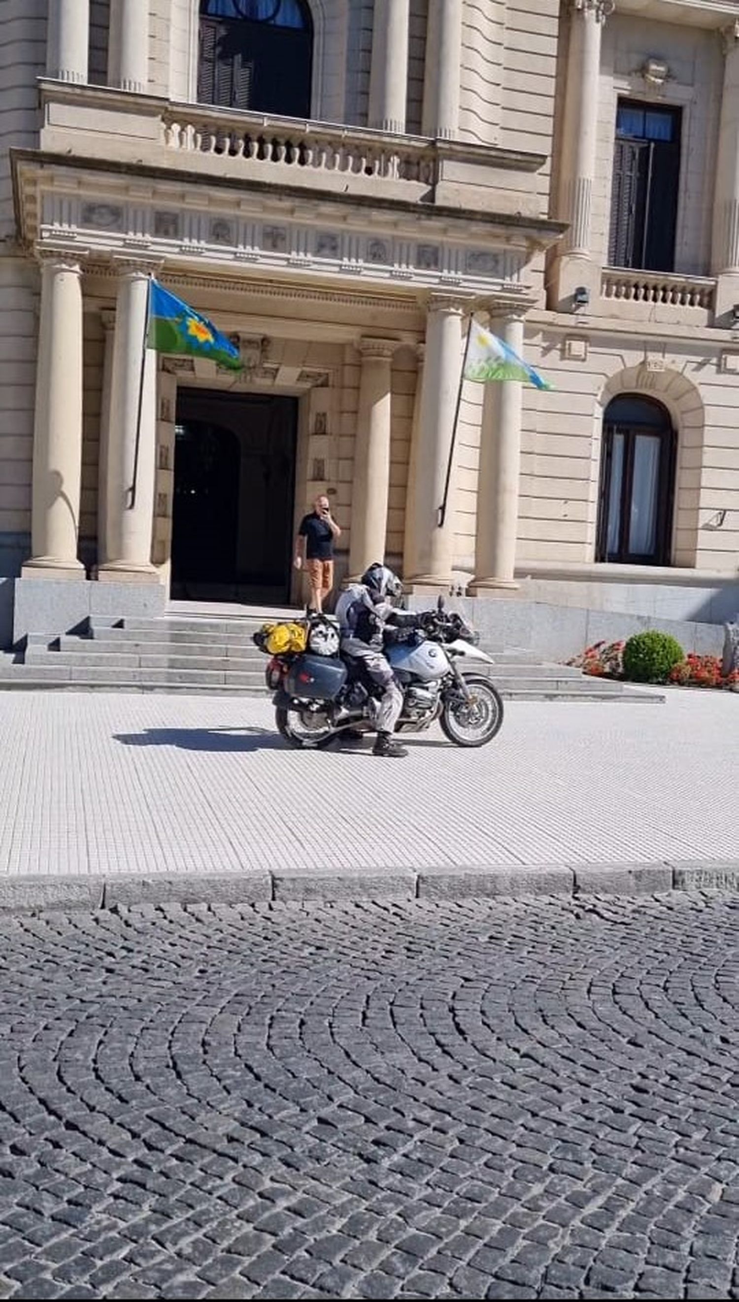 En una parte del viaje, González debió transitar mas de 4mil kilómetros sin su freno trasero.