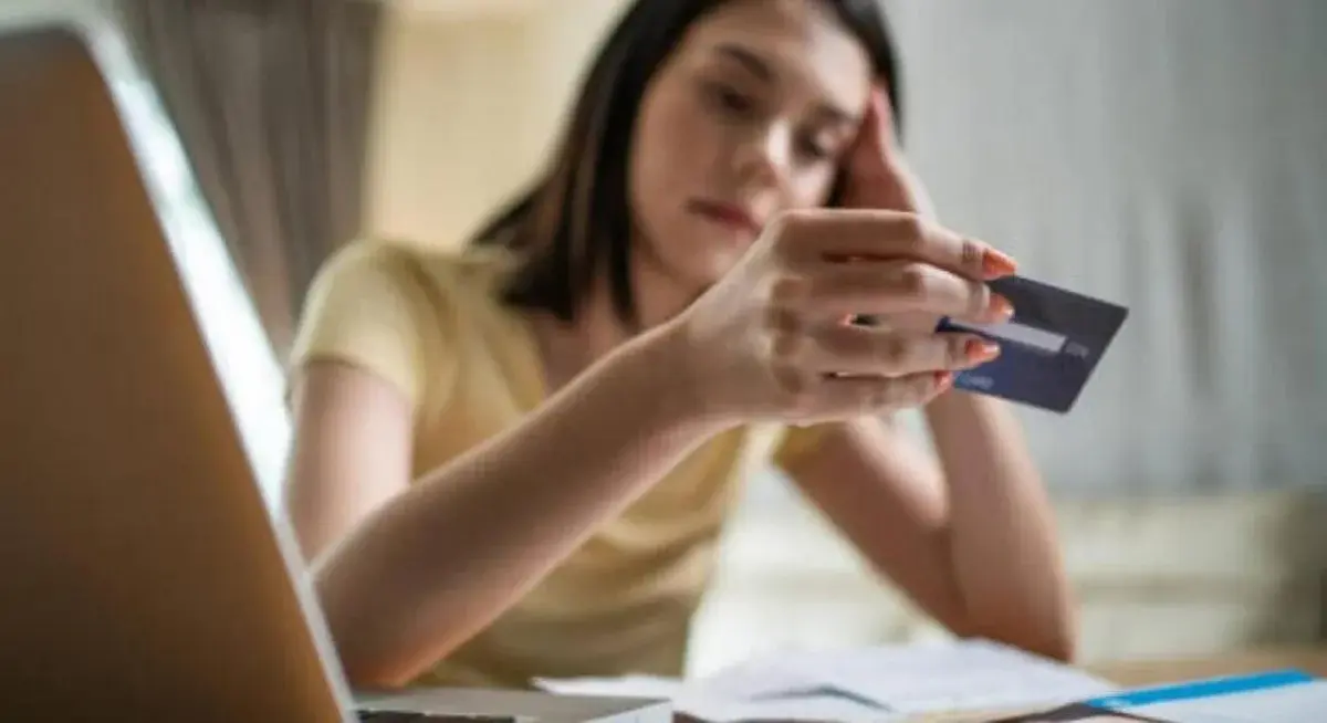 Uno de cada cinco jóvenes endeudados tiene al menos un préstamo en mora con una fintech