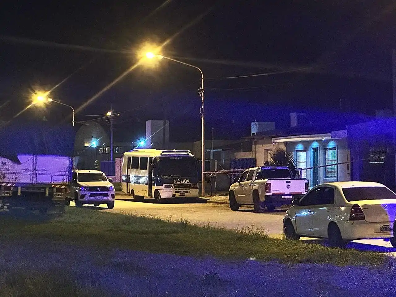 La policía se acercó al lugar de los hechos tras el llamado de la víctima