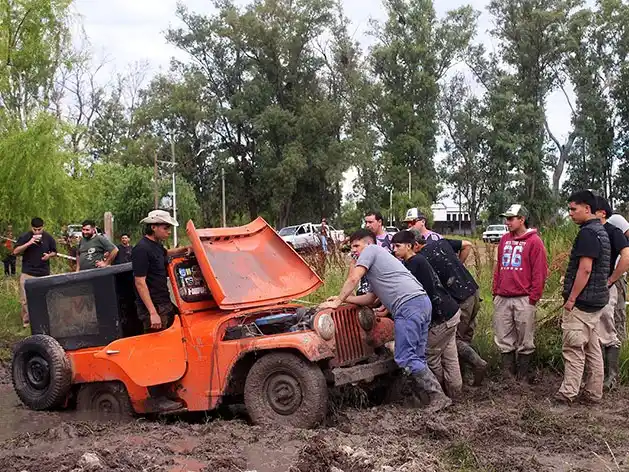 A puro barro y camaradería: Gualeguay vive el 8º Encuentro Nacional de Jeeperos
