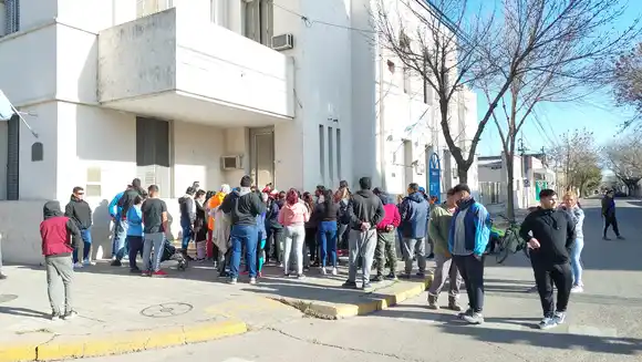 Piden la liberación de 3 apicultores por el fuego en el Delta: "Fueron a salvar sus colmenas y terminaron detenidos"