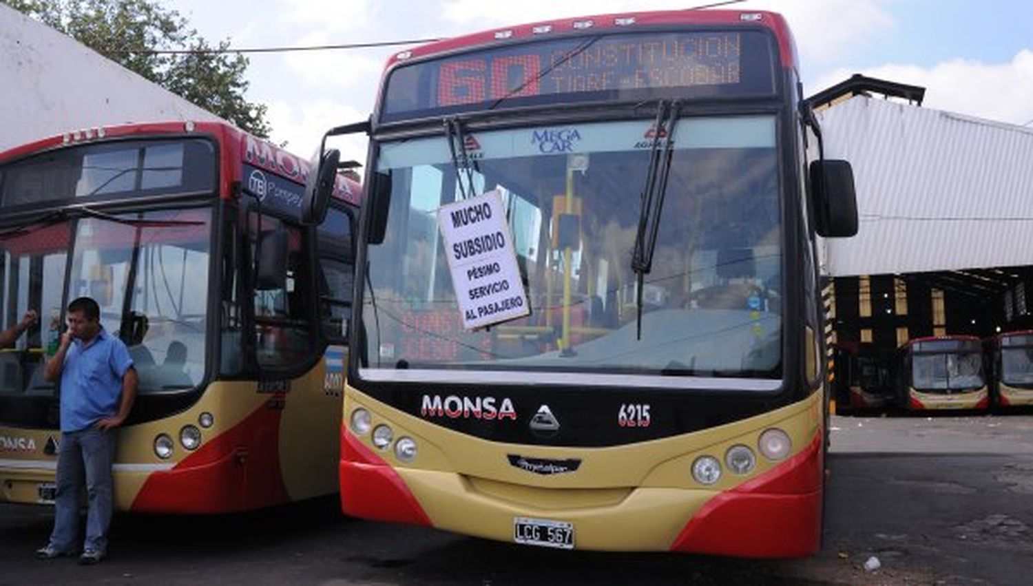 Por una protesta, choferes de la Línea 60 no cobran boletos