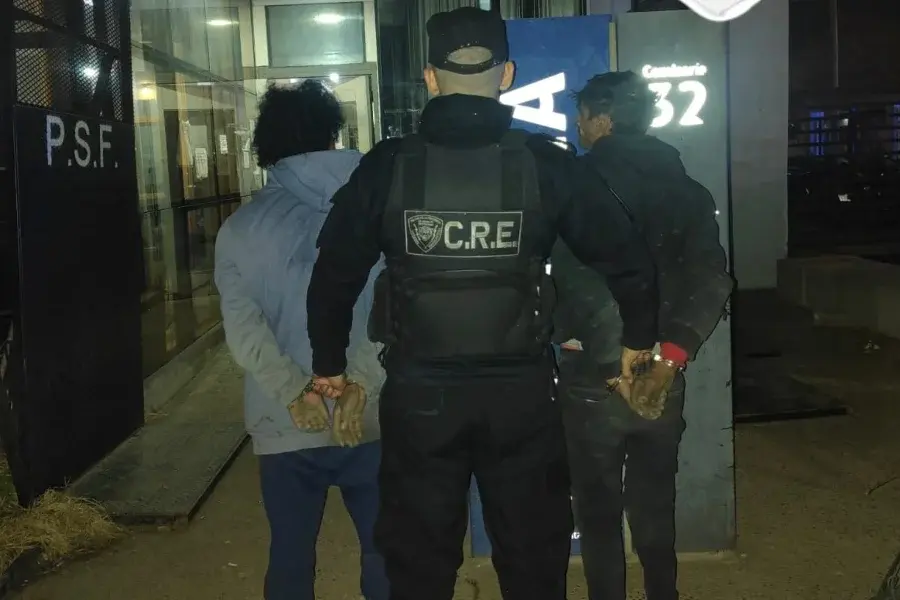 Robaban piezas de bronce en el cementerio La Piedad y fueron detenidos