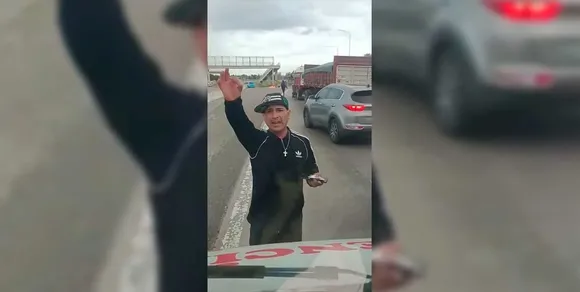 Un piquete frenó a una ambulancia y le exigieron “unas moneditas” al chofer para dejarlo pasar