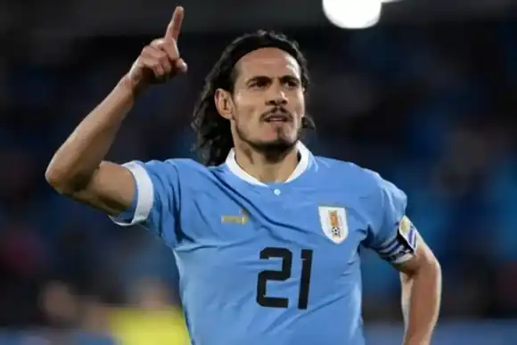 Edinson Cavani anunció su retiro de la Selección uruguaya