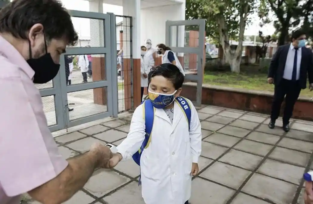Tucumán retorna a las clases presenciales en “forma alternada y gradual”